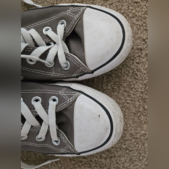 High Top Converse - Picture 5 of 7